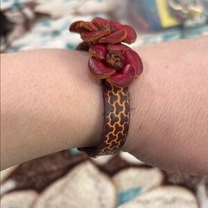 leather bracelet made of roses